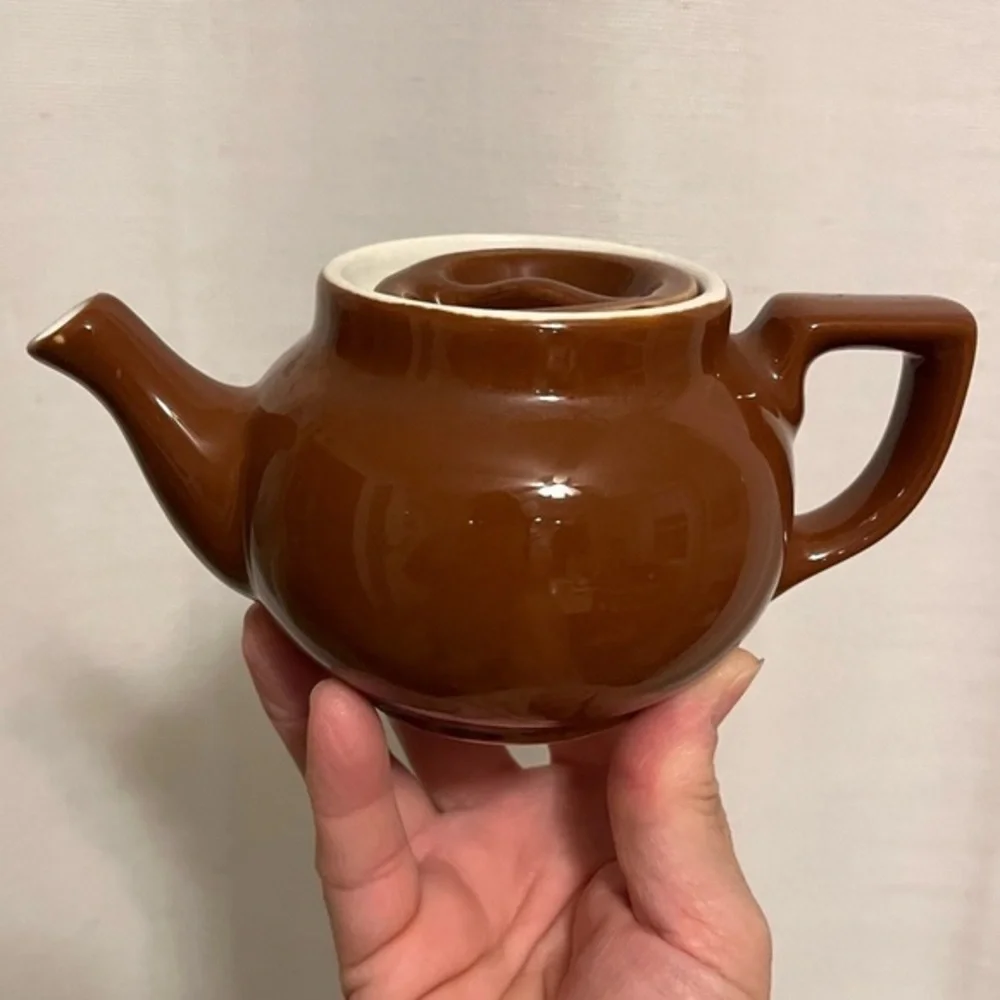 Hall cup brown usa